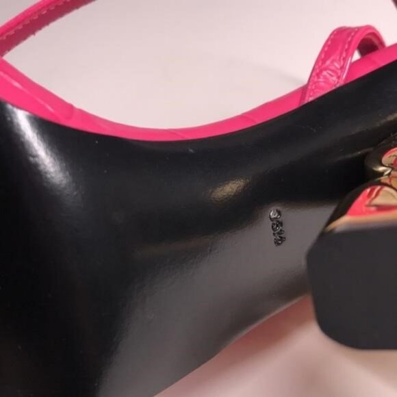 New Authentic Dolce & Gabbana Calfskin Heel Sandals – Embossed DG, Pink Gold - Picture 7 of 9